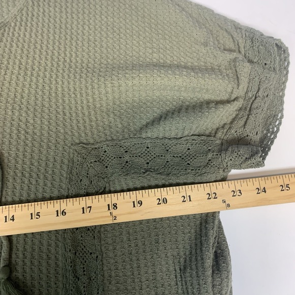 Hollister Shirt Womens Medium Waffle Knit Boho Crochet Oversized Casual Tassel M - Picture 5 of 7